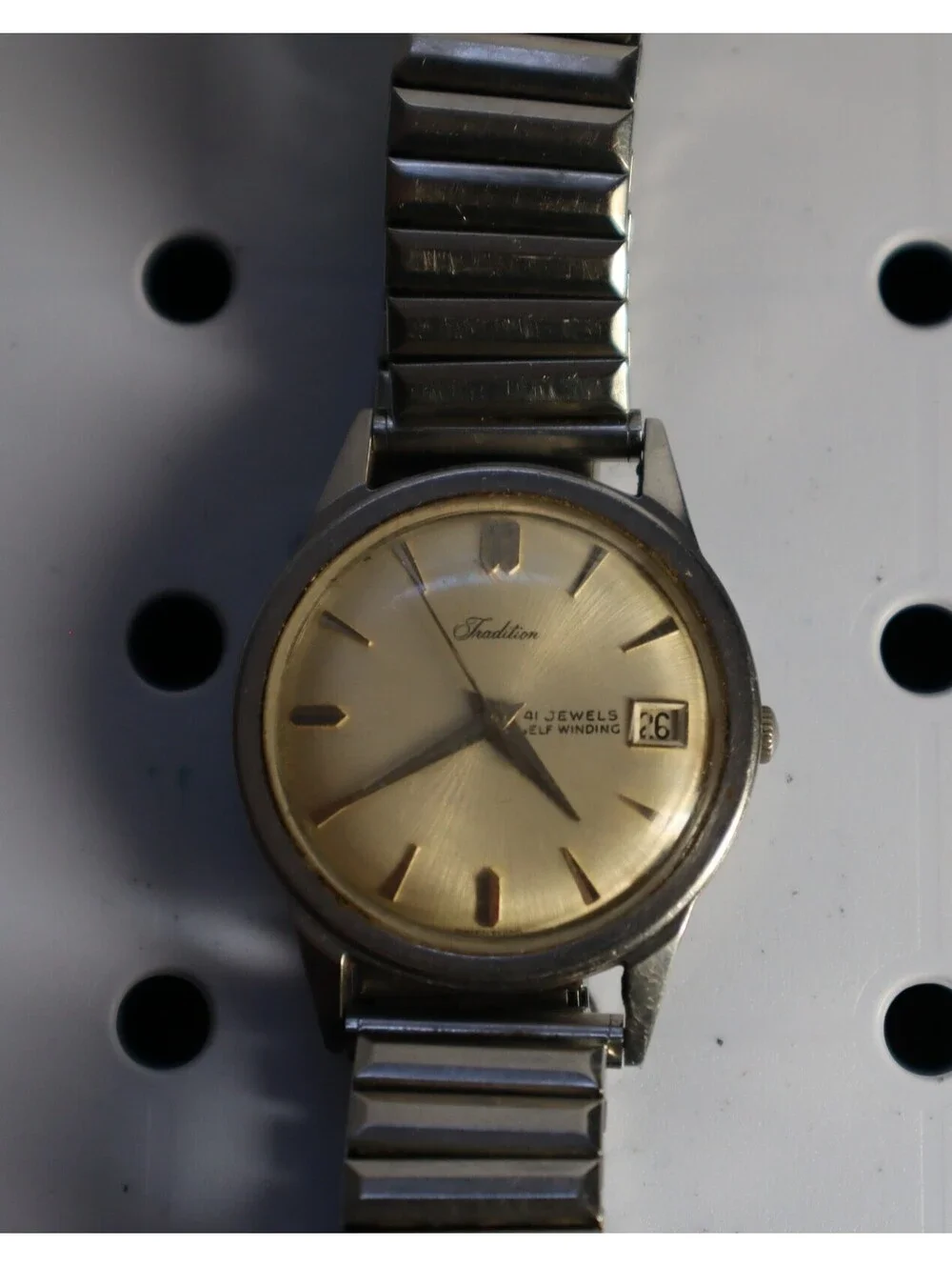 VG Vintage Tradition Running Automatic 41 Jewels Self Winding Watch Switzerland